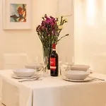 아파트 Michelangelo's Place *