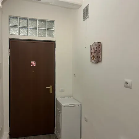 アパート Michelangelo's Place