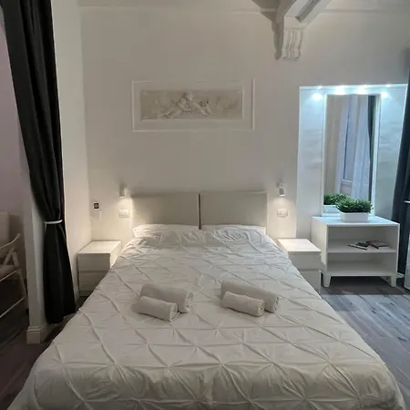 Michelangelo's Place * Florens