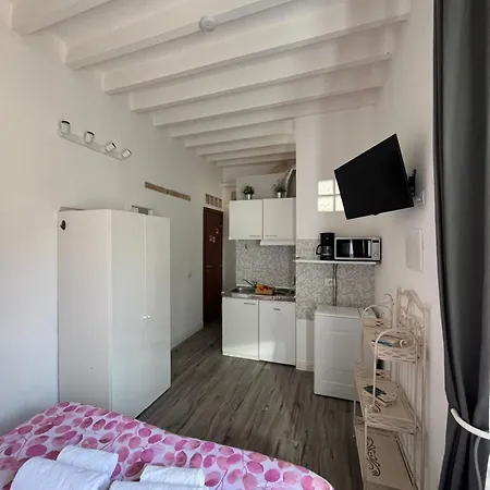 Michelangelo's Place Appartement Florence