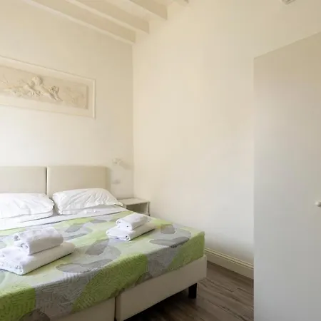 Michelangelo's Place Appartement *