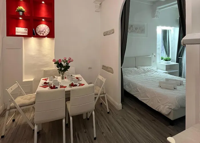 Апартаменты Michelangelo's Place Флоренция