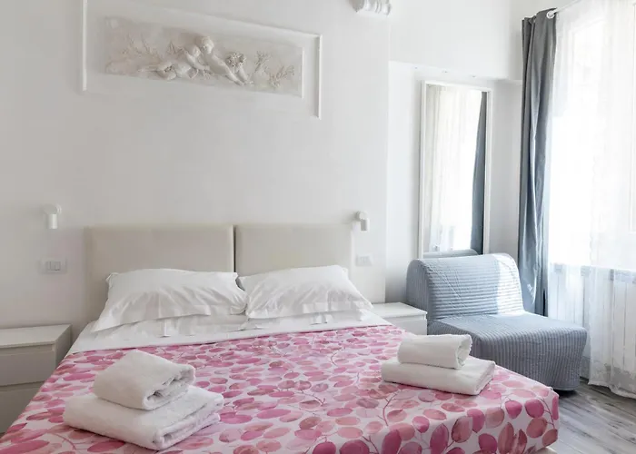 Michelangelo's Place Апартаменты