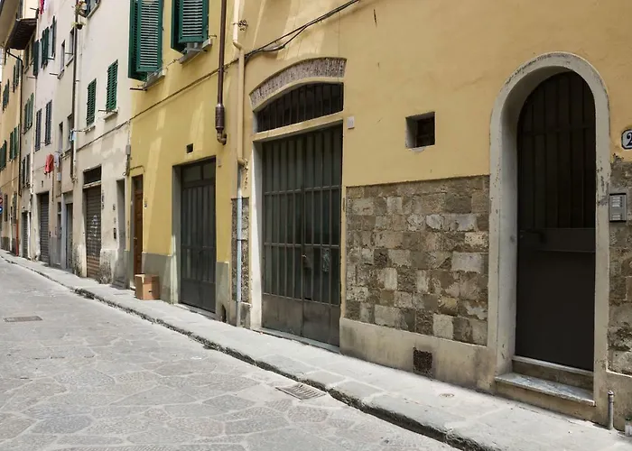 Michelangelo's Place Апартаменты