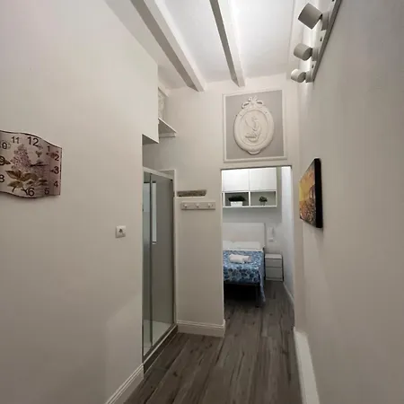 Daire Michelangelo's Place